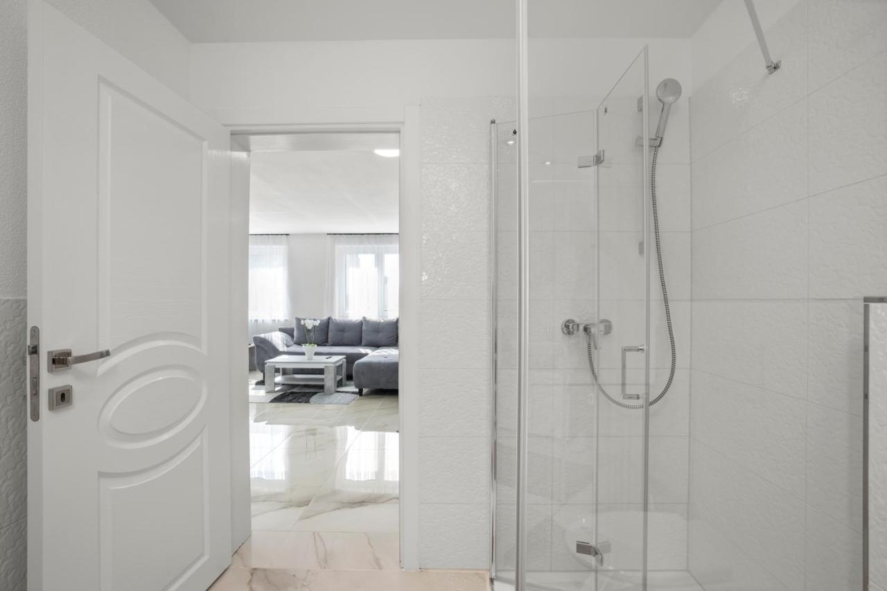 Mendoza Ferienwohnung Ailingen ฟรีดริชส์ฮาเฟน ภายนอก รูปภาพ